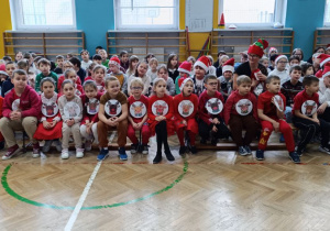 Zdjęcie grupowe dzieci